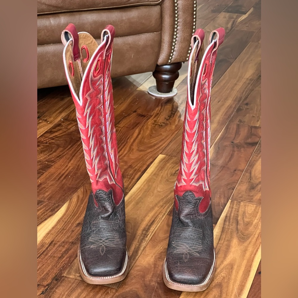 Like new worn once Tony Lama boots‼️ Husband hates to sell them ☹️